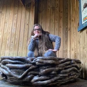 Meet your Posher, Pamela